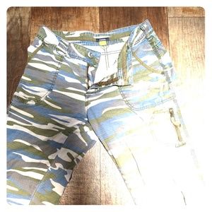 Cabela's Rip-proof Camo pants